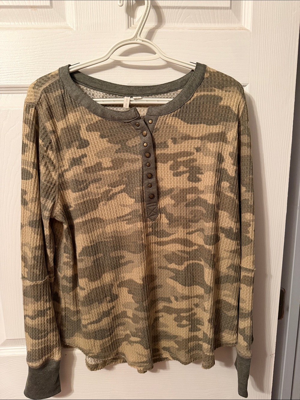 Cato Camouflage Henley Long-Sleeve Top - Beige & Olive